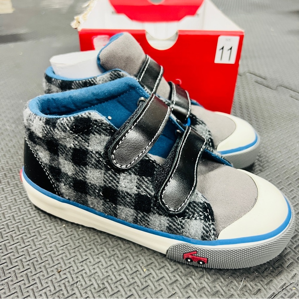 NIB See Kai Run Taylor Sneaker - Toddler 11